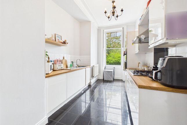 Flat 3, 17, Lansdown Place, Gloucestershire photo 3