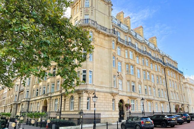 2-bed flat on Flat 50, Harley House, London, £6,283/mo