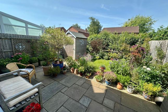 15, Garnstone Drive, Hereford photo 2