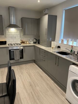 Thumbnail Flat to rent in Constitution Hill, Swansea