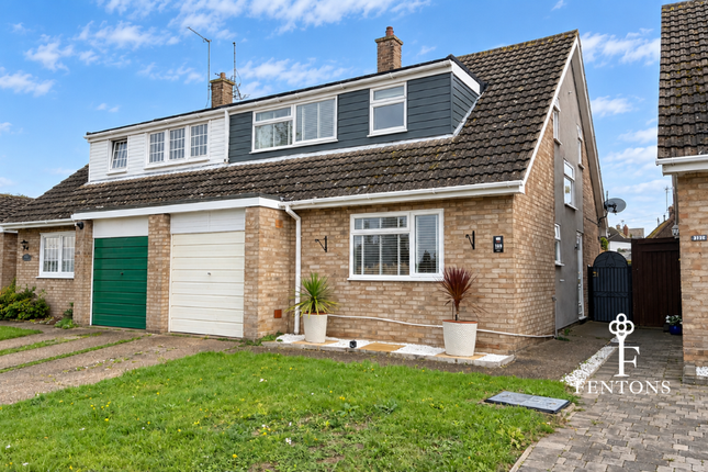 3-bed house on Clays Road, Walton-on-the Naze, £289,995