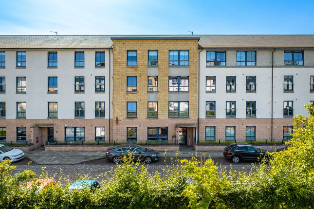 Flat for sale in Oatlands Square, Oatlands, Glasgow