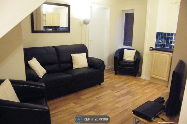 Brookhouse Road, Farnborough photo 2