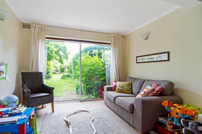 10, Highfield Avenue, Cambridge photo 3