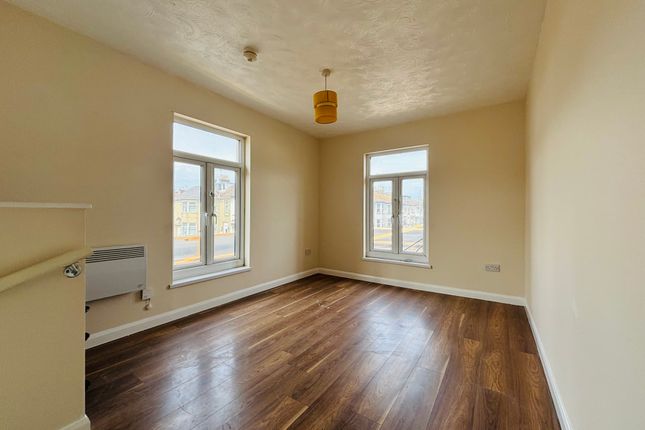 Flat 1, 63, Nelson Road North, Great Yarmouth photo 2
