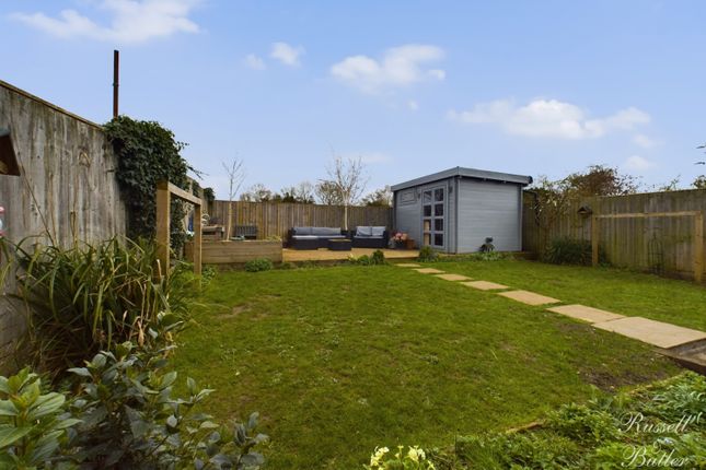 Detached house for sale in Radclive Road, Gawcott, Buckingham