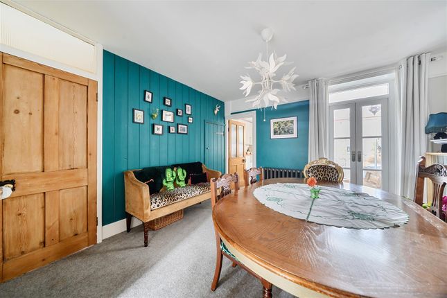 White Rose, 3, Clarence Villas, Coldharbour, Sherborne photo 4