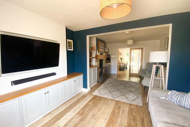 26, Davey Crescent, Great Shelford, Cambridge photo 3