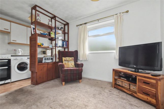 64, Well Close Rise, West Yorkshire photo 2