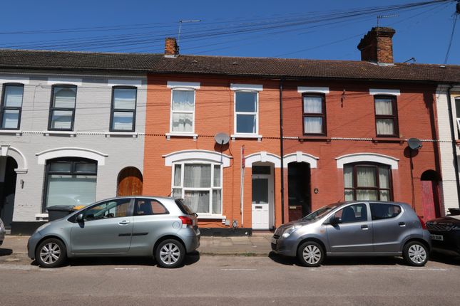 Thumbnail Terraced house for sale in Gibbons Road, Bedford