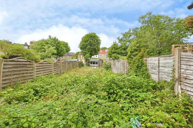 6, Summerlands Avenue, London photo 4