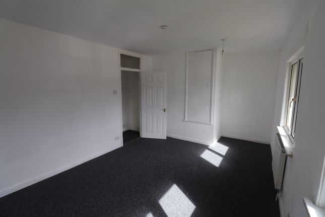 Terraced house to rent in Gregory Avenue, Birmingham