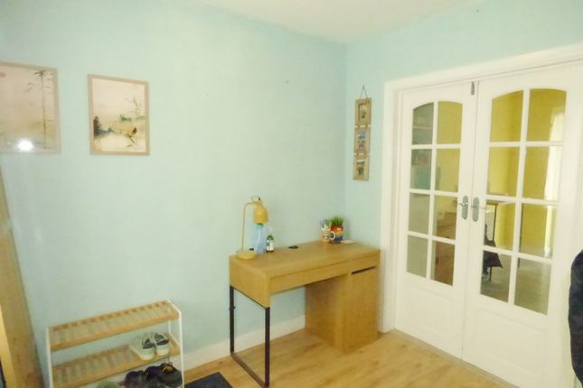 65, Greenthorpe Road, Leeds photo 5