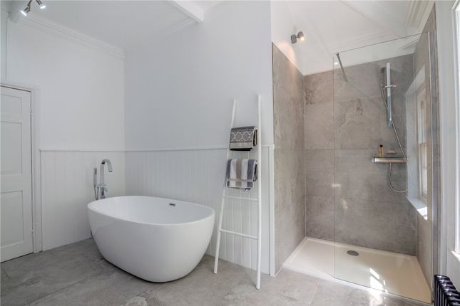 Bathroom 4 En Suite