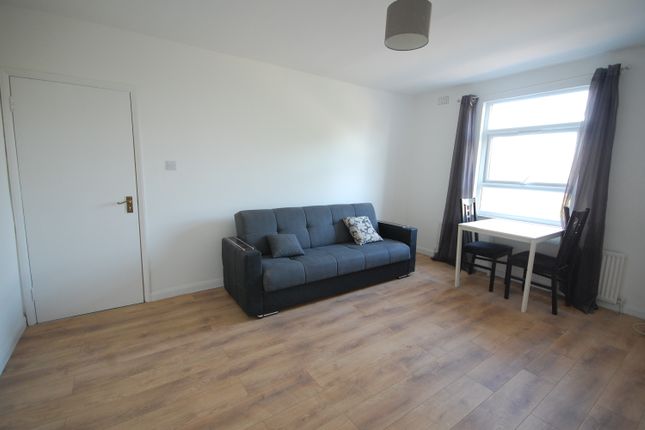 Flat 3, 123 The Vale, Uxbridge Road , Acton photo 5