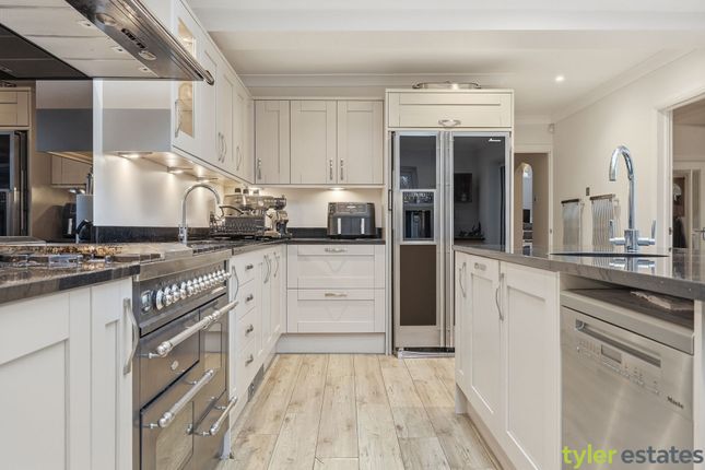 151a Noak Hill Road, Billericay photo 4