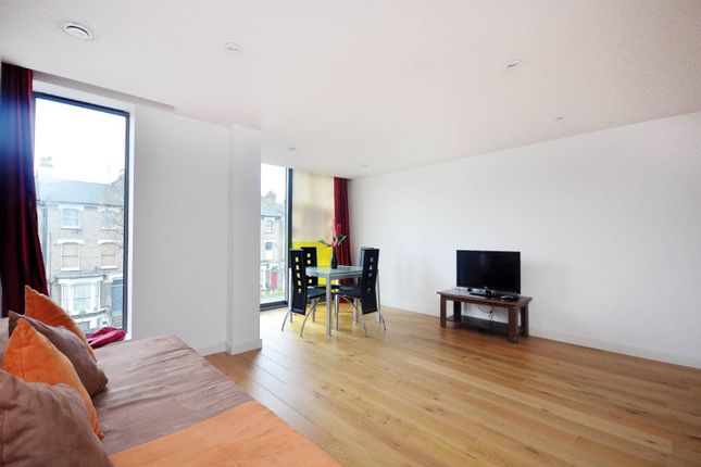 Thumbnail Flat to rent in Westwick Gardens, Hammersmith, London