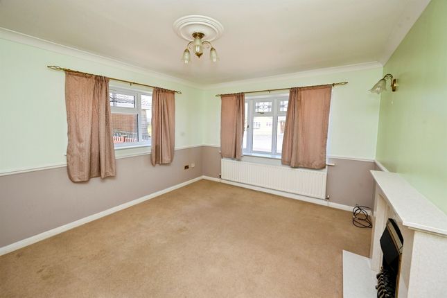 16, Martin Way, Skegness photo 2