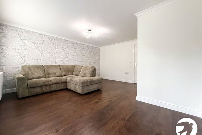 27, Morris Close, Maidstone photo 3
