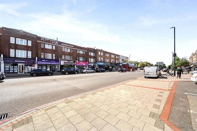 Haredon House, 810, London Road, Sutton photo 5