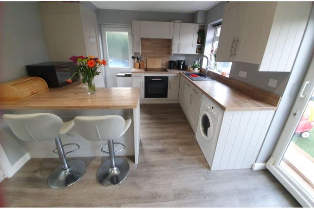 End terrace house for sale in Knoll Close, Ossett
