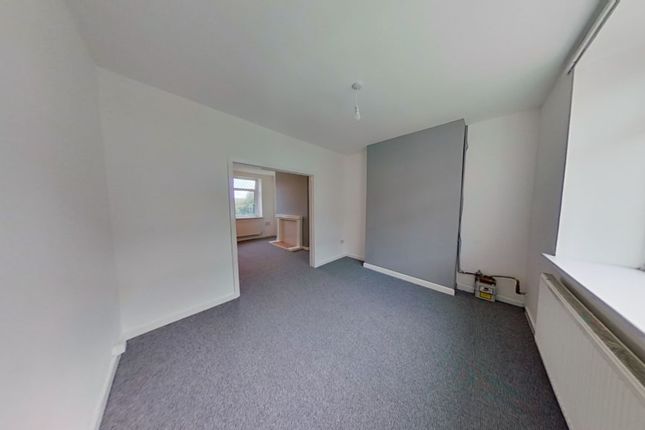 25, Hanbury Street, Pengam photo 4