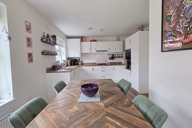21, Envoy Rise, Southam photo 3
