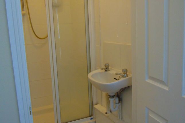 1e Bruce Street, Northampton photo 4