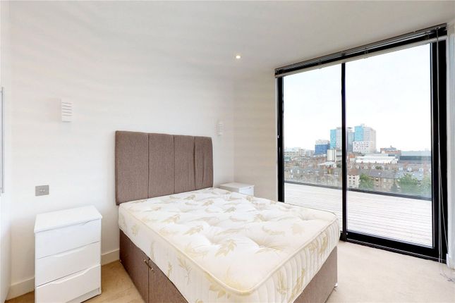 Flat 23, Spaceworks Building, 21, Plumbers Row, London photo 4