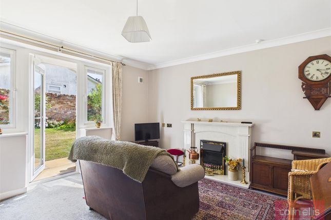 26, Keld Close, Scarborough photo 2