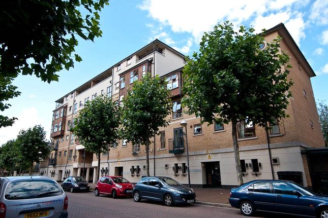 Flat to rent in Bowes Lyon Hall, 1 Wesley Avenue, London
