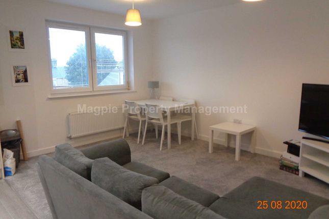 81, St John`s Close, Peterborough photo 3
