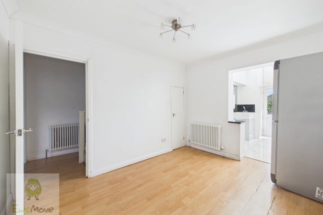 71, CUXTON ROAD, Rochester photo 4
