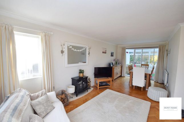 17, Melvill Lane, Eastbourne photo 4