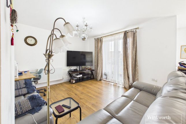 Flat 4, 23, Coxwell Boulevard, London photo 3