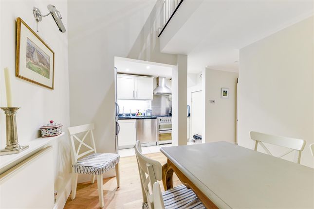 Property for sale in Elnathan Mews, London