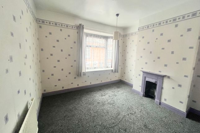 Terraced house to rent in Beaumanor Rd, Leicester