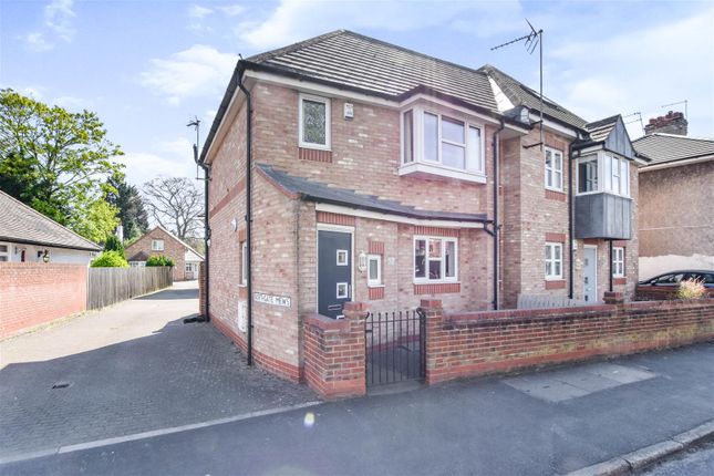 Thumbnail Flat for sale in Northgate Mews, Cottingham