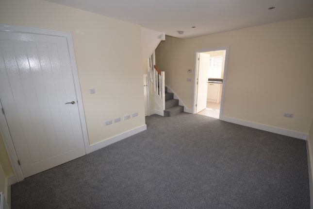 11, Hornbeam Way, Burton-On-Trent photo 5
