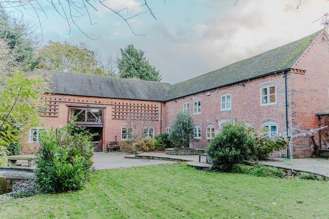 Thumbnail Barn conversion for sale in Barn Close, Derby