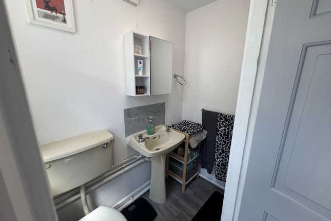 44, Thornton Street, BIRKENHEAD photo 5