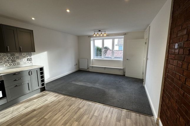 Flat to rent in Fore Street, Budleigh Salterton