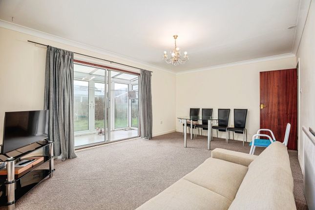 105a, Plas Edwards, Tywyn photo 3