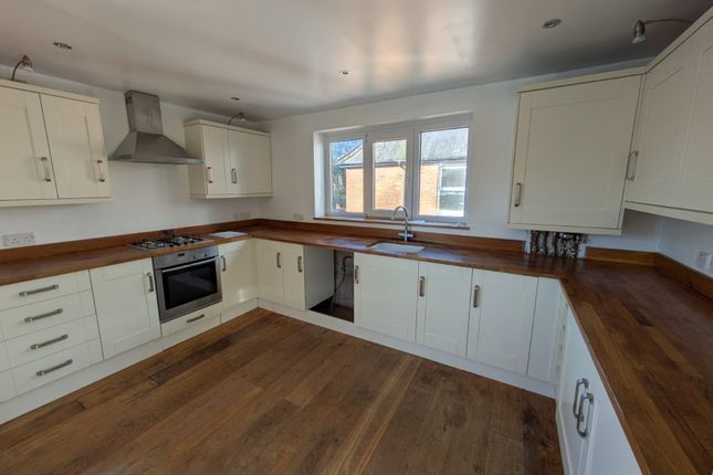 Flat 3, 119, Cheriton Road, Kent photo 3