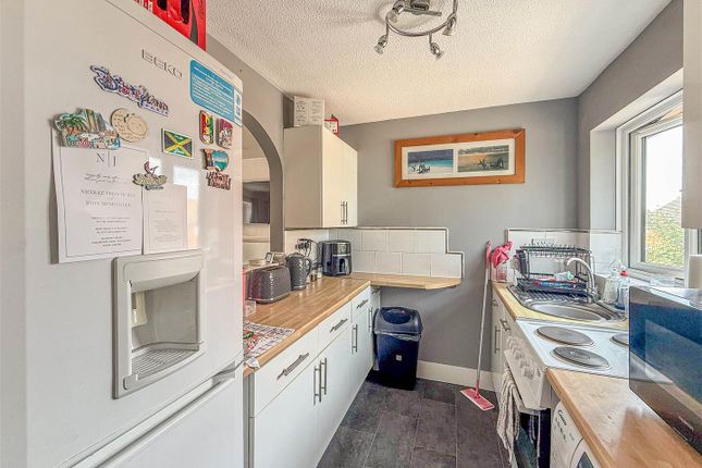 18, Dovecote, Southend-On-Sea photo 2