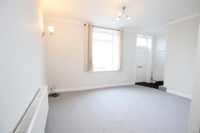 17, Planetrees Street, Bradford photo 2