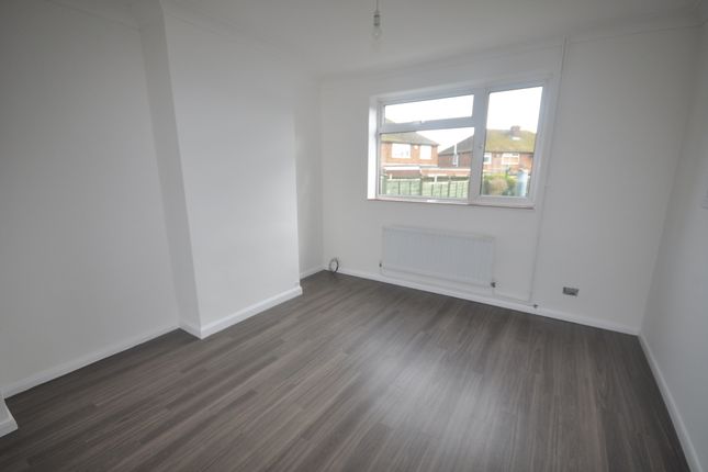 26, Lilac Crescent, Rochester photo 4