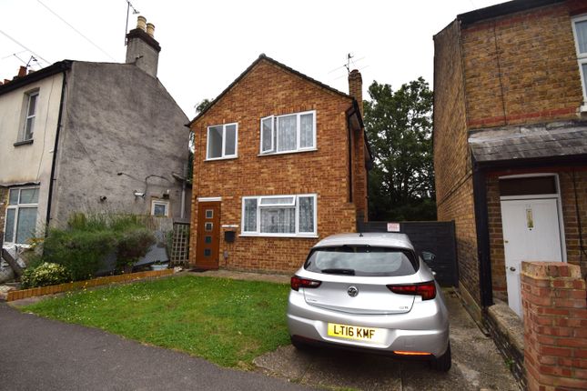 Thumbnail Detached house to rent in Hillside, Slough