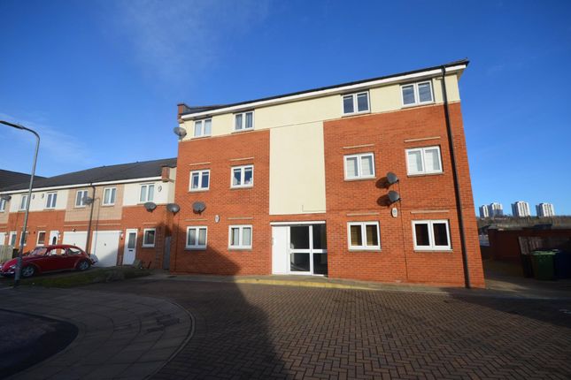 Thumbnail Flat to rent in Bittern Close, Dunston, Gateshead