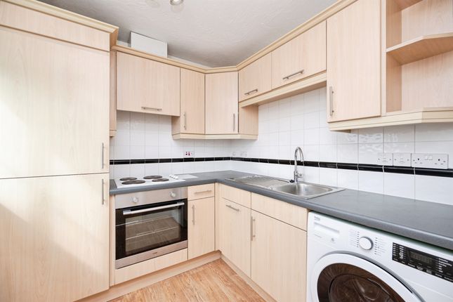 15, Jonfield Gardens, Birmingham photo 4